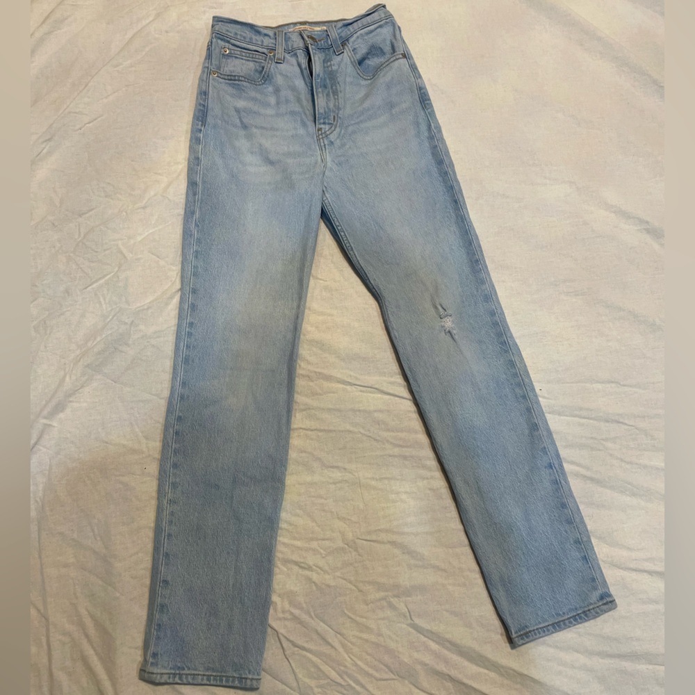 70s high rise slim straight light wash Levi’s jeans